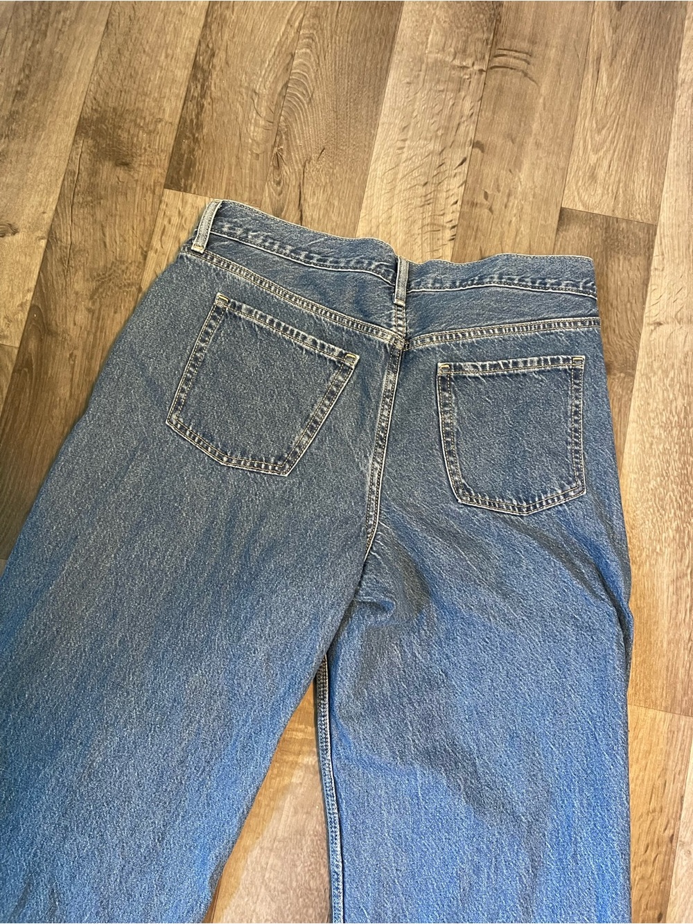 Old Navy Mid Rise Wow Baggy Wide Leg Jeans Worn Once - Picture 5 of 5